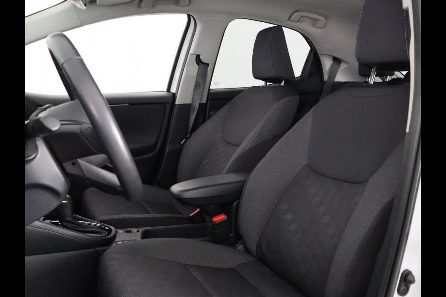 Toyota Yaris 1.5 Hybrid 115 Dynamic Luxury | Stuur- & Stoelverwarming | Parkeersensoren | Adaptieve Cruise Control | BSM