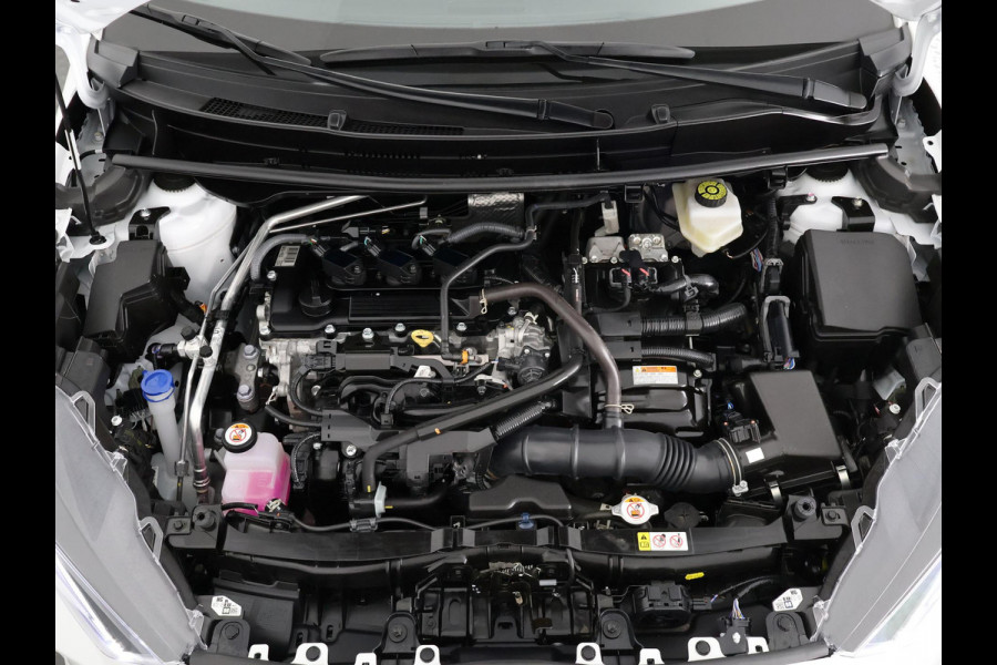 Toyota Yaris 1.5 Hybrid 115 Dynamic Luxury | Stuur- & Stoelverwarming | Parkeersensoren | Adaptieve Cruise Control | BSM
