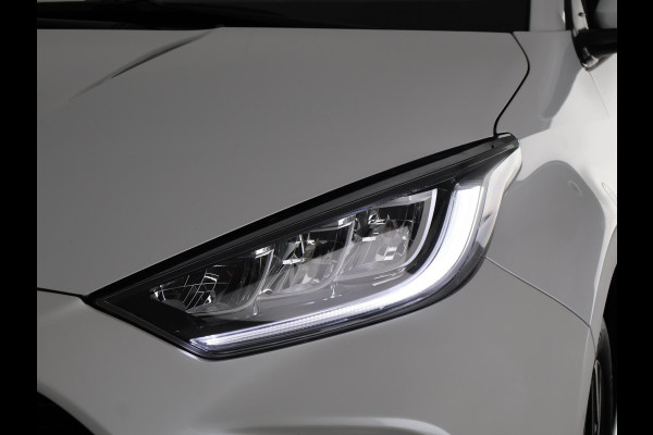 Toyota Yaris 1.5 Hybrid 115 Dynamic Luxury | Stuur- & Stoelverwarming | Parkeersensoren | Adaptieve Cruise Control | BSM