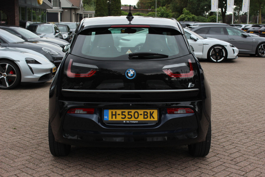 BMW i3 Executive Edition 120Ah 42 kWh / SoH 87,8% / Camera / Navigatie / 20'' / LED / Warmtepomp / Stoelverwarming / DAB / Cruise Control