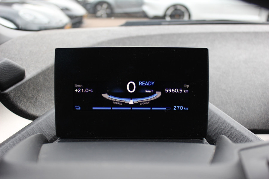 BMW i3 Executive Edition 120Ah 42 kWh / SoH 87,8% / Camera / Navigatie / 20'' / LED / Warmtepomp / Stoelverwarming / DAB / Cruise Control