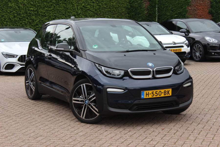 BMW i3 Executive Edition 120Ah 42 kWh / SoH 87,8% / Camera / Navigatie / 20'' / LED / Warmtepomp / Stoelverwarming / DAB / Cruise Control