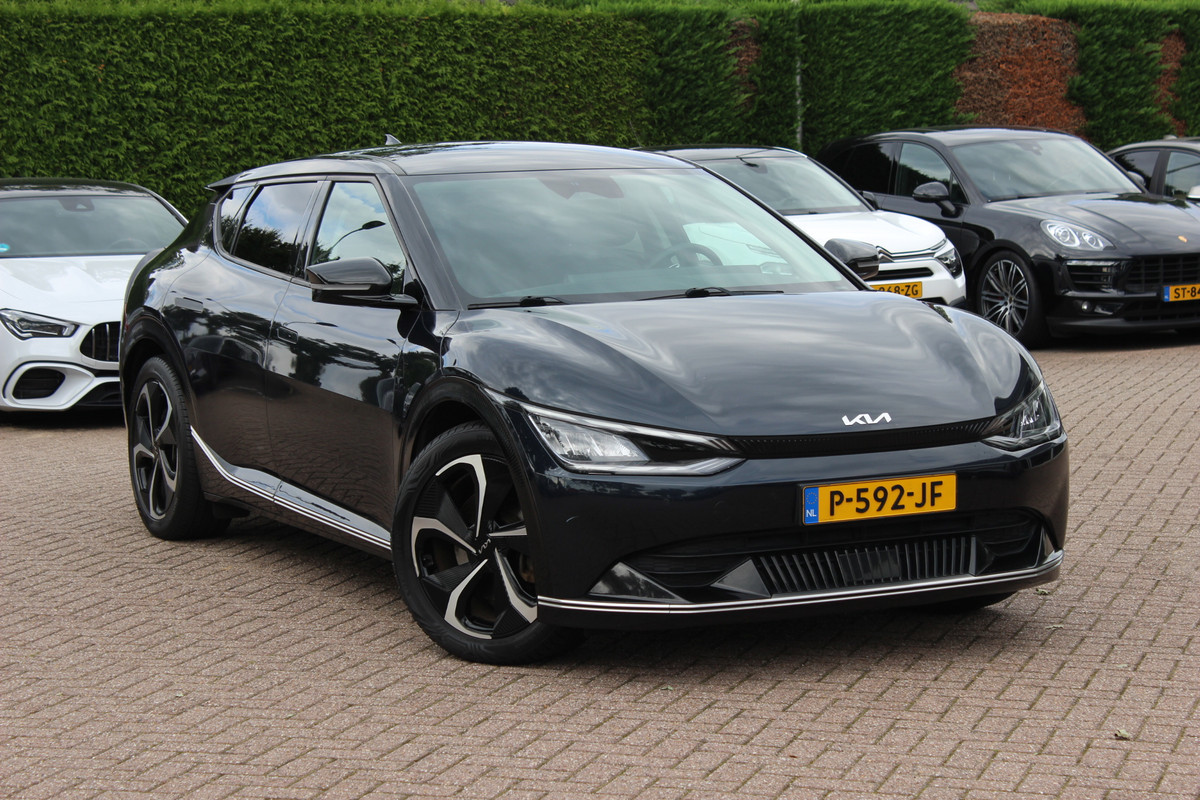 Kia Ev6 Plus AWD 77.4 kWh / SoH 90% / Trekhaak / Camera / V2L / Leder / CarPlay / 20'' / Keyless / Ventilatie+Verwarmd / Dodehoek / DAB / ACC / Warmtepomp