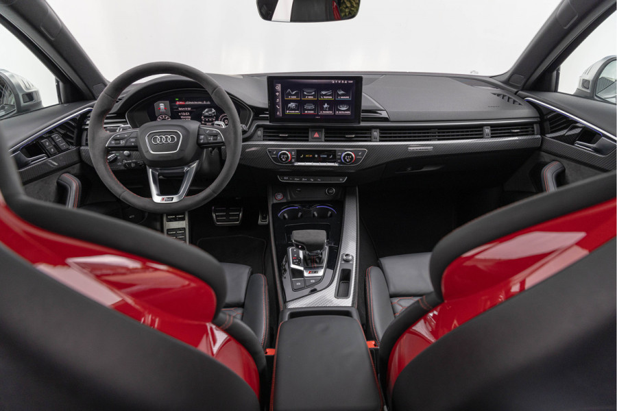 Audi RS4 Avant 2.9 TFSI 450pk Quattro Pano Dynamic B&O 20'' HuD Massage ACC