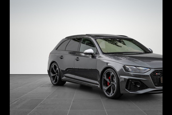 Audi RS4 Avant 2.9 TFSI 450pk Quattro Pano Dynamic B&O 20'' HuD Massage ACC