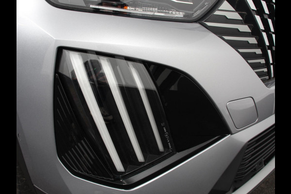 Peugeot e-2008 EV Allure 50 kWh Navigatie Apple Carplay Android Auto Camera Parkeerhulp Adaptive cruise control Dodehoekassistent Full Led Climate Control Virtual Cockpit Lichtmetalen velgen