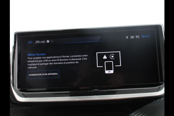 Peugeot e-2008 EV Allure 50 kWh Navigatie Apple Carplay Android Auto Camera Parkeerhulp Adaptive cruise control Dodehoekassistent Full Led Climate Control Virtual Cockpit Lichtmetalen velgen