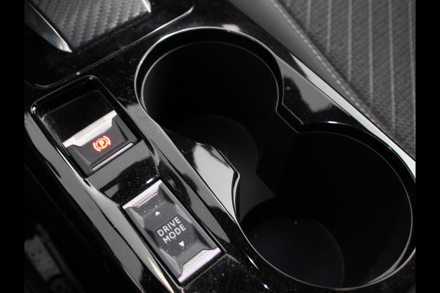 Peugeot e-2008 EV Allure 50 kWh Navigatie Apple Carplay Android Auto Camera Parkeerhulp Adaptive cruise control Dodehoekassistent Full Led Climate Control Virtual Cockpit Lichtmetalen velgen