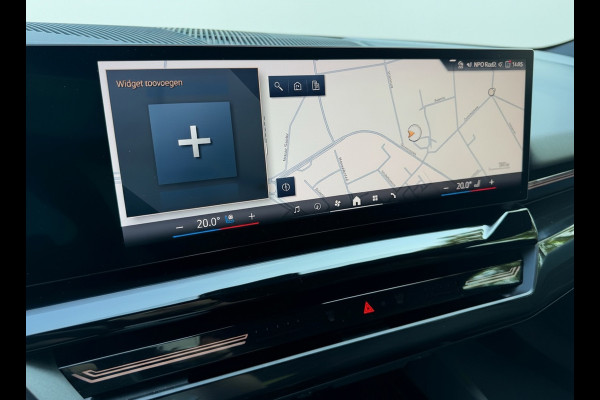 BMW 5 Serie Touring 530e, M sport PRO, ALLE OPTIES, panoramadak, electr bedienbare trekhaak,b&w, nieuwprijs € 98781,- NL auto nap