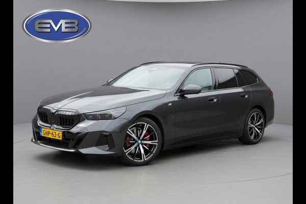 BMW 5 Serie Touring 530e, M sport PRO, ALLE OPTIES, panoramadak, electr bedienbare trekhaak,b&w, nieuwprijs € 98781,- NL auto nap