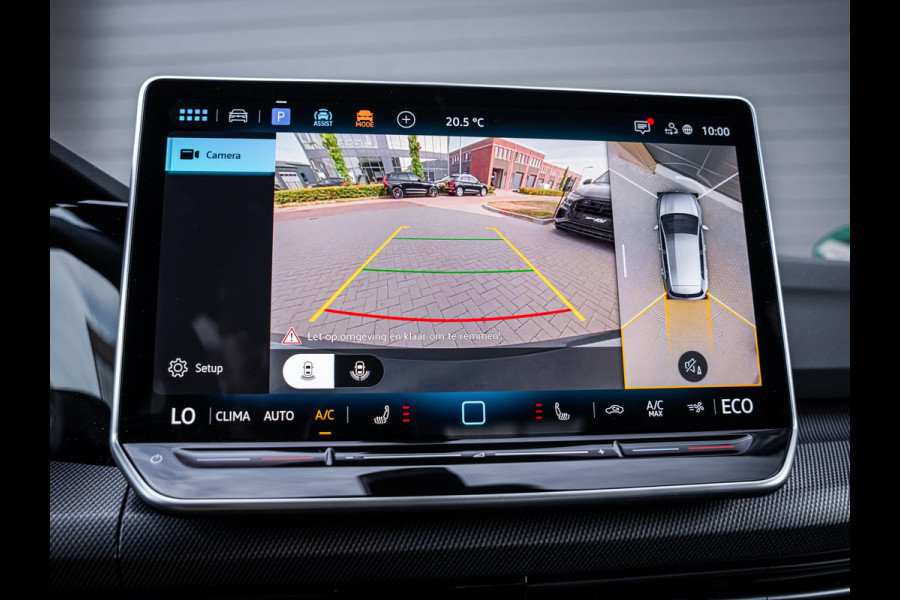 Volkswagen Golf 8.5 1.5 eHybrid GTE - Pano l HUD l 360cam l Dodehoek