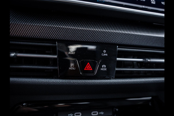 Volkswagen Golf 8.5 1.5 eHybrid GTE - Pano l HUD l 360cam l Dodehoek