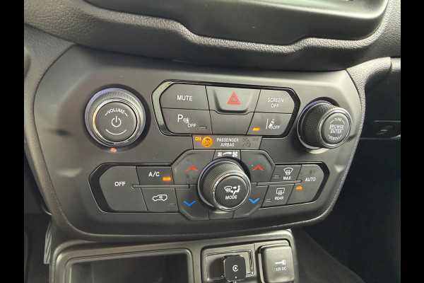 Jeep Renegade 1.4 140pk Limited, CarPlay, Xenon, NAP, KeyLess