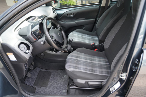 Peugeot 108 1.0 e-VTi Allure|Prijs rijklaar incl 12 mnd garantie|Navi Bluetooth Lmv