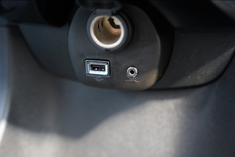 Peugeot 108 1.0 e-VTi Allure|Prijs rijklaar incl 12 mnd garantie|Navi Bluetooth Lmv