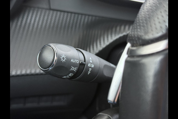 Peugeot 2008 131PK Automaat GT-Line 360°Camera Virtual Cockpit 3D-Navi Keyless Ecc Apple Carplay Android Auto Pdc Dodehoekbewaking Regen-Lichtsensor Cruise Control DAB+ Privacy Glas Lmv Led Isofix Lane Assist Bluetooth Dealeronderhouden Origineel Nederlandse Auto