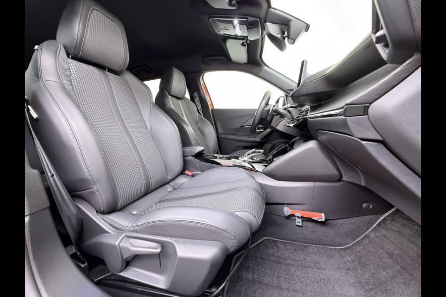 Peugeot 2008 131PK Automaat GT-Line 360°Camera Virtual Cockpit 3D-Navi Keyless Ecc Apple Carplay Android Auto Pdc Dodehoekbewaking Regen-Lichtsensor Cruise Control DAB+ Privacy Glas Lmv Led Isofix Lane Assist Bluetooth Dealeronderhouden Origineel Nederlandse Auto