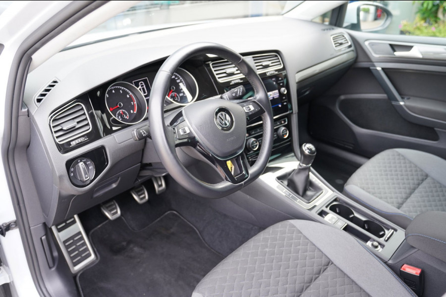 Volkswagen Golf Variant 1.0 TSI Comfortline |Prijs rijklaar incl 12 mnd garantie|Navi Carplay LMV+All-season Pdc