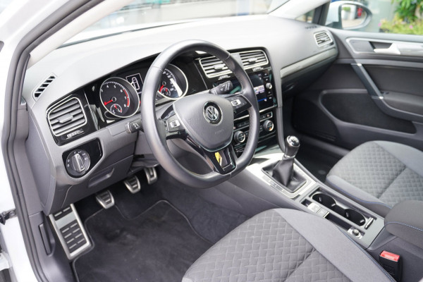 Volkswagen Golf Variant 1.0 TSI Comfortline |Prijs rijklaar incl 12 mnd garantie|Navi Carplay LMV+All-season Pdc