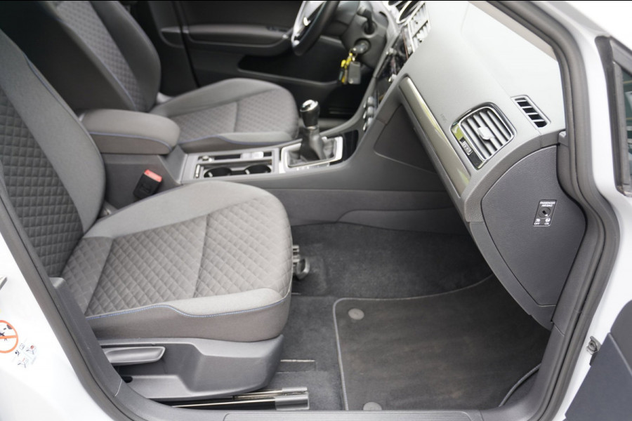 Volkswagen Golf Variant 1.0 TSI Comfortline |Prijs rijklaar incl 12 mnd garantie|Navi Carplay LMV+All-season Pdc