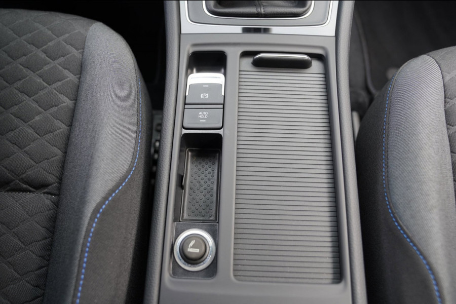 Volkswagen Golf Variant 1.0 TSI Comfortline |Prijs rijklaar incl 12 mnd garantie|Navi Carplay LMV+All-season Pdc
