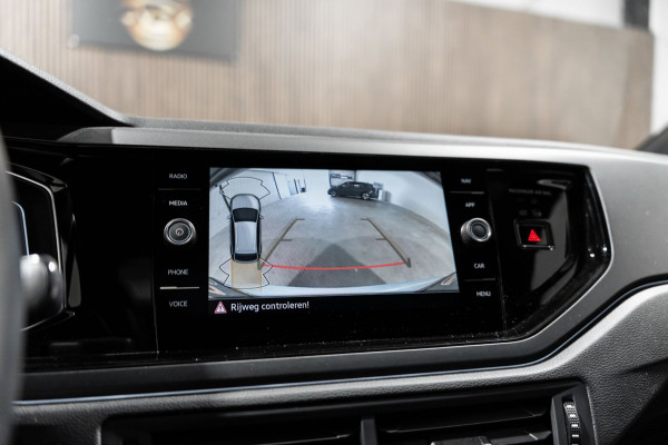 Volkswagen Taigo 1.0 TSI R-Line DSG IQ PANO CAMERA
