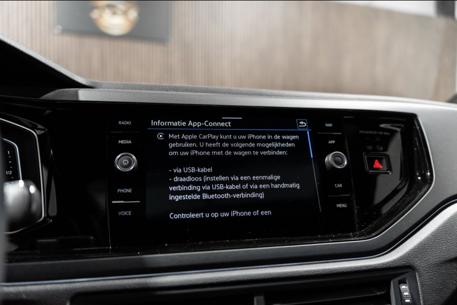 Volkswagen Taigo 1.0 TSI R-Line DSG IQ PANO CAMERA