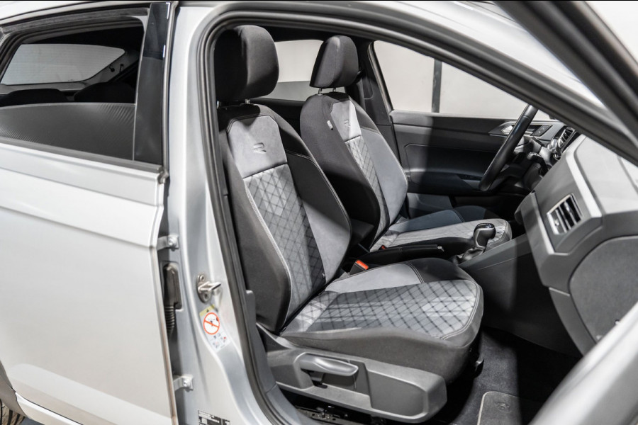 Volkswagen Taigo 1.0 TSI R-Line DSG IQ PANO CAMERA