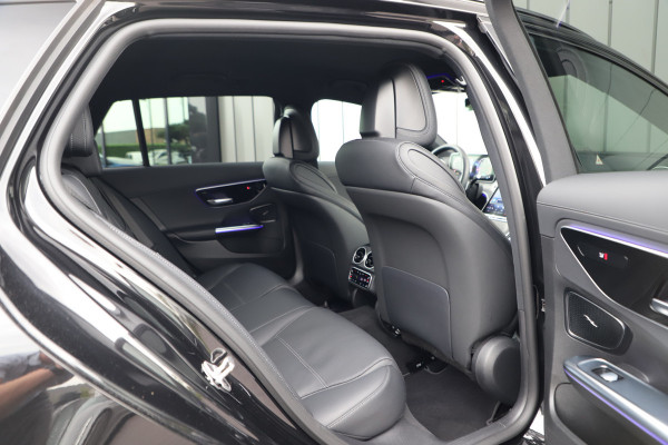 Mercedes-Benz C-Klasse Estate 300d AMG | 265PK | Achterasbesturing | Massage | Head-up | Keyless-go | Stoelkoeling | Distronic+ | Digital-light | Sfeer