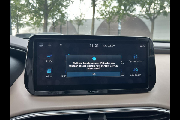 Hyundai Santa Fe 1.6 T-GDI PHEV Premium Sky 7p. APPLE CARP. | STOEL VENTILATIE/VERWARMING | 7 PERS | 360˚ CAMERA | HEAD-UP DISP. |