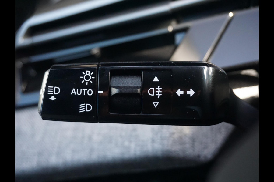Peugeot 5008 1.6 Plug-in Hybrid 195 Allure 7p Winterpakket