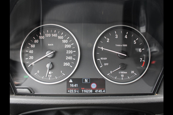 BMW X1 sDrive18i Executive | ACHTERUITRIJCAMERA | 12 MAANDEN BOVAG GARANTIE |