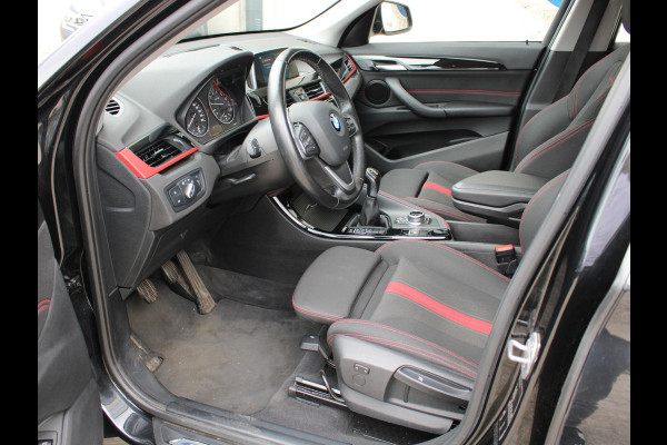 BMW X1 sDrive18i Executive | ACHTERUITRIJCAMERA | 12 MAANDEN BOVAG GARANTIE |