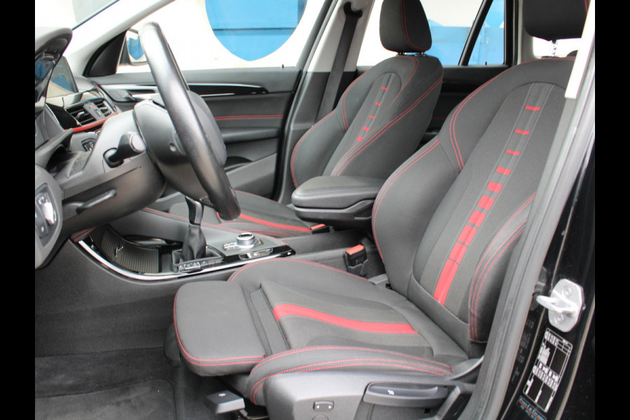 BMW X1 sDrive18i Executive | ACHTERUITRIJCAMERA | 12 MAANDEN BOVAG GARANTIE |