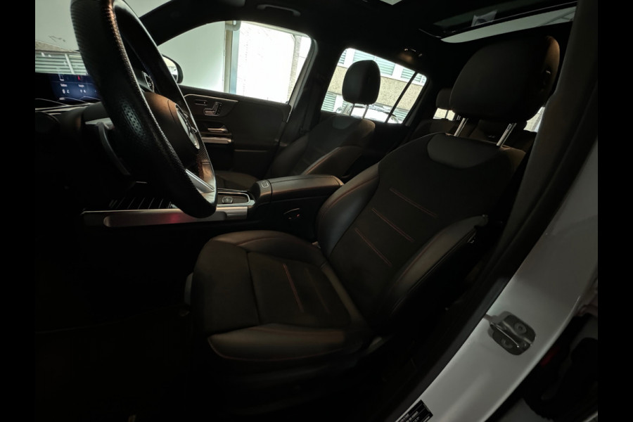 Mercedes-Benz Glb 180 Star Edition AMG Line Plus Pano|Sfeer|Blindspot|360 Camera