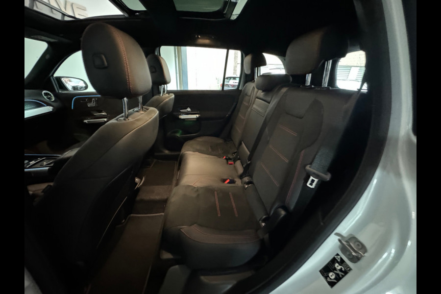 Mercedes-Benz Glb 180 Star Edition AMG Line Plus Pano|Sfeer|Blindspot|360 Camera
