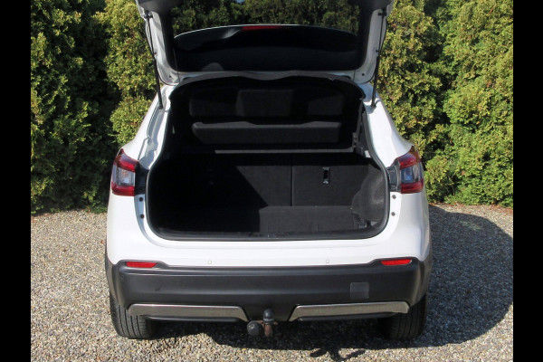 Nissan QASHQAI 1.2 N-Connecta * 360cam * Pano * Trekhaak *