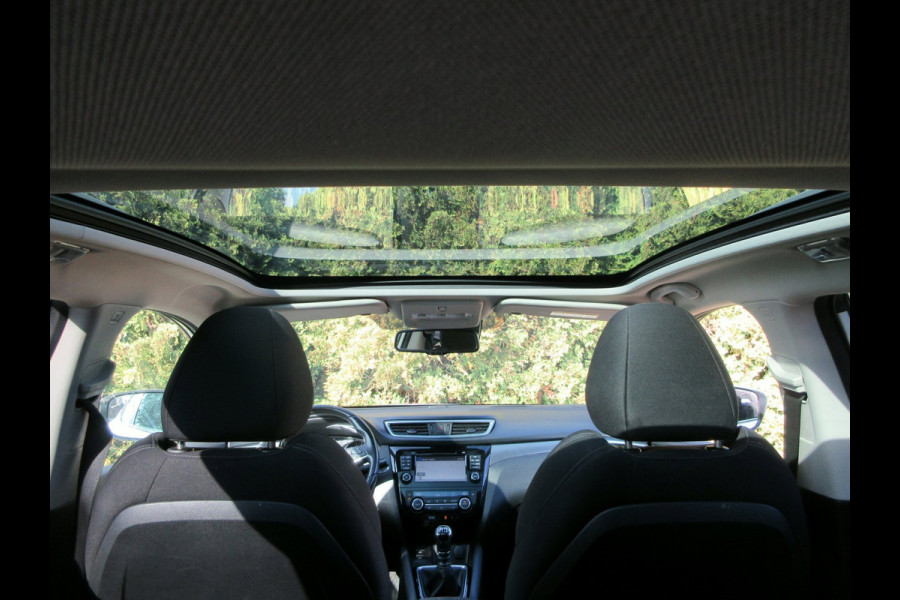 Nissan QASHQAI 1.2 N-Connecta * 360cam * Pano * Trekhaak *