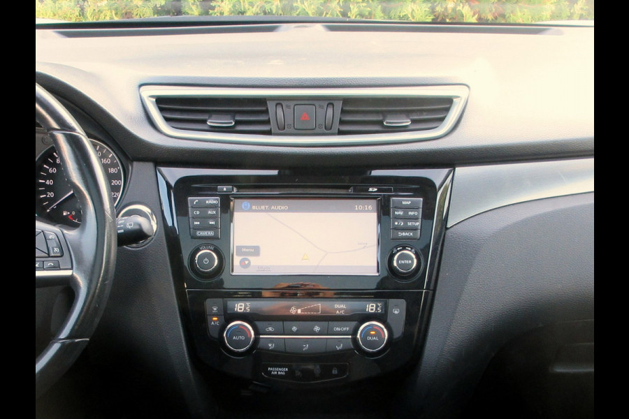 Nissan QASHQAI 1.2 N-Connecta * 360cam * Pano * Trekhaak *