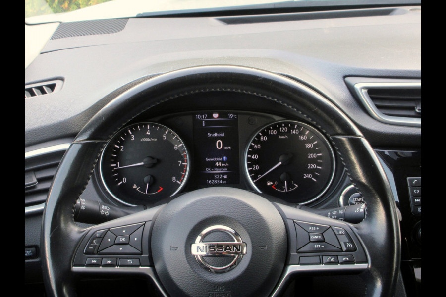 Nissan QASHQAI 1.2 N-Connecta * 360cam * Pano * Trekhaak *