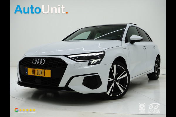 Audi A3 Sportback 40 TFSI e Full Black 204PK | Lederen Sportstoelen | Panoramadak | Camera | Keyless | Sfeerlicht | Carplay