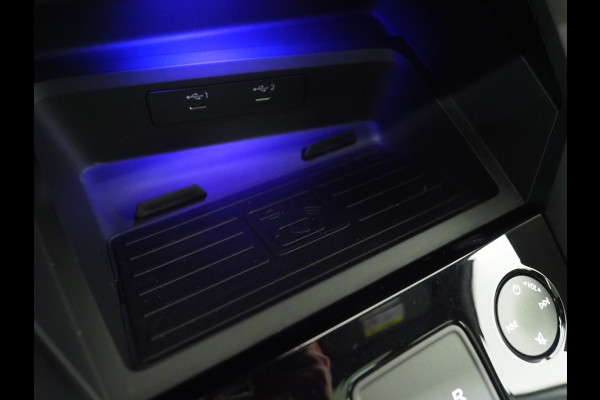 Audi A3 Sportback 40 TFSI e Full Black 204PK | Lederen Sportstoelen | Panoramadak | Camera | Keyless | Sfeerlicht | Carplay