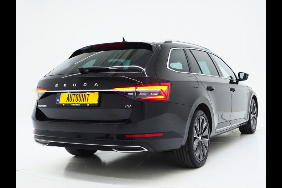 Škoda Superb Combi 1.4 TSI iV Laurin & Klement | Leder | Trekhaak | Massage | Canton | Keyless | Memory | Sfeerlicht | Carplay