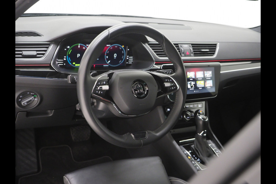 Škoda Superb Combi 1.4 TSI iV Laurin & Klement | Leder | Trekhaak | Massage | Canton | Keyless | Memory | Sfeerlicht | Carplay