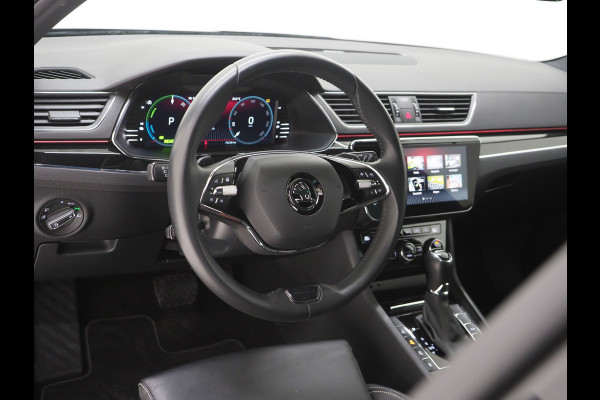 Škoda Superb Combi 1.4 TSI iV Laurin & Klement | Leder | Trekhaak | Massage | Canton | Keyless | Memory | Sfeerlicht | Carplay