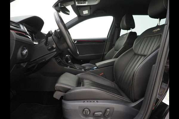Škoda Superb Combi 1.4 TSI iV Laurin & Klement | Leder | Trekhaak | Massage | Canton | Keyless | Memory | Sfeerlicht | Carplay