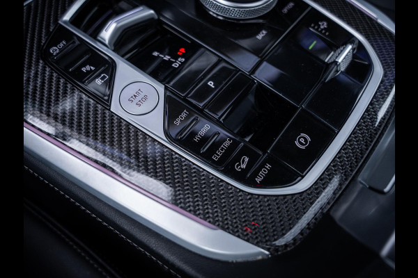 BMW X5 xDrive50e - M-Sport l Pano l Carbon l HUD l Trekhaak