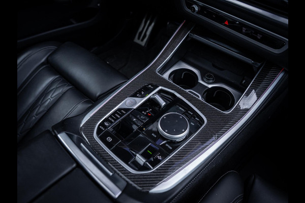 BMW X5 xDrive50e - M-Sport l Pano l Carbon l HUD l Trekhaak