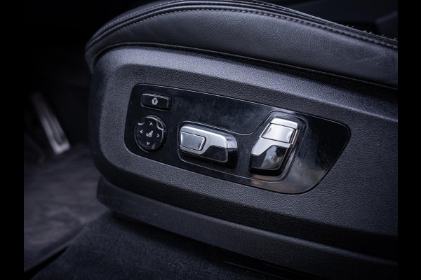 BMW X5 xDrive50e - M-Sport l Pano l Carbon l HUD l Trekhaak