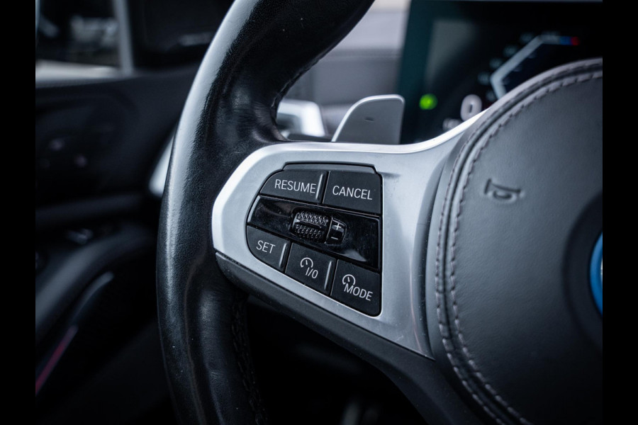 BMW X5 xDrive50e - M-Sport l Pano l Carbon l HUD l Trekhaak